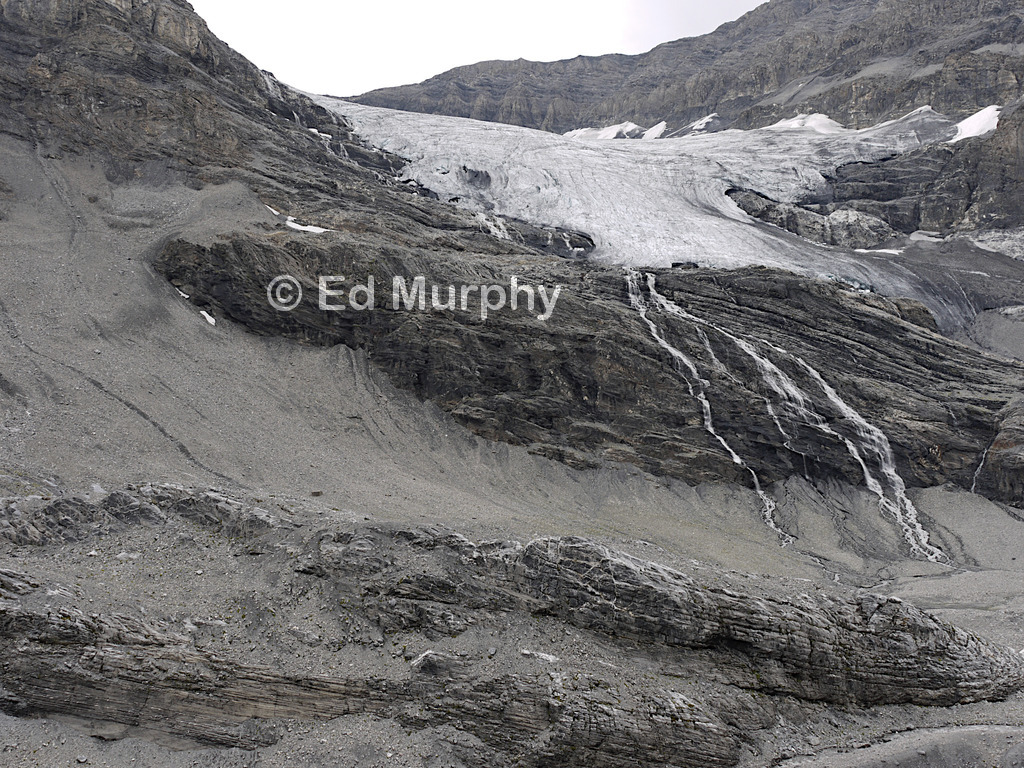 The retreating L&auml;mmeren Glacier