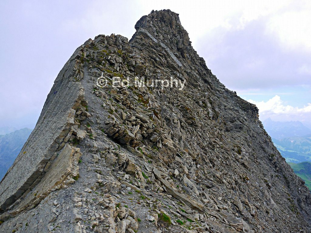 The ridge leading to the summit of the Gs&uuml;r