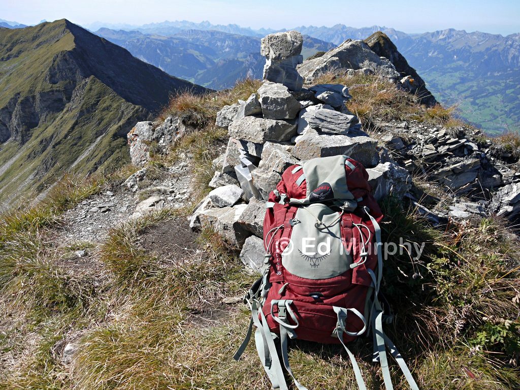 The Fromberghorn's modest summit cairn