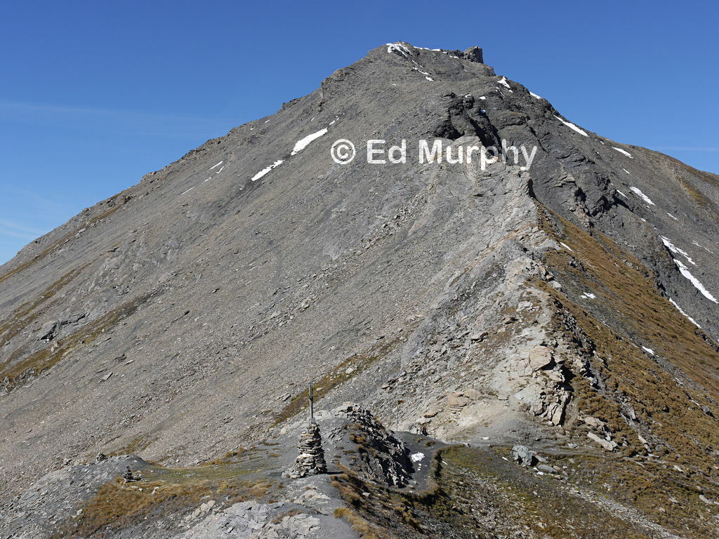 The Col de Torrent and the track towards the Sasseneire