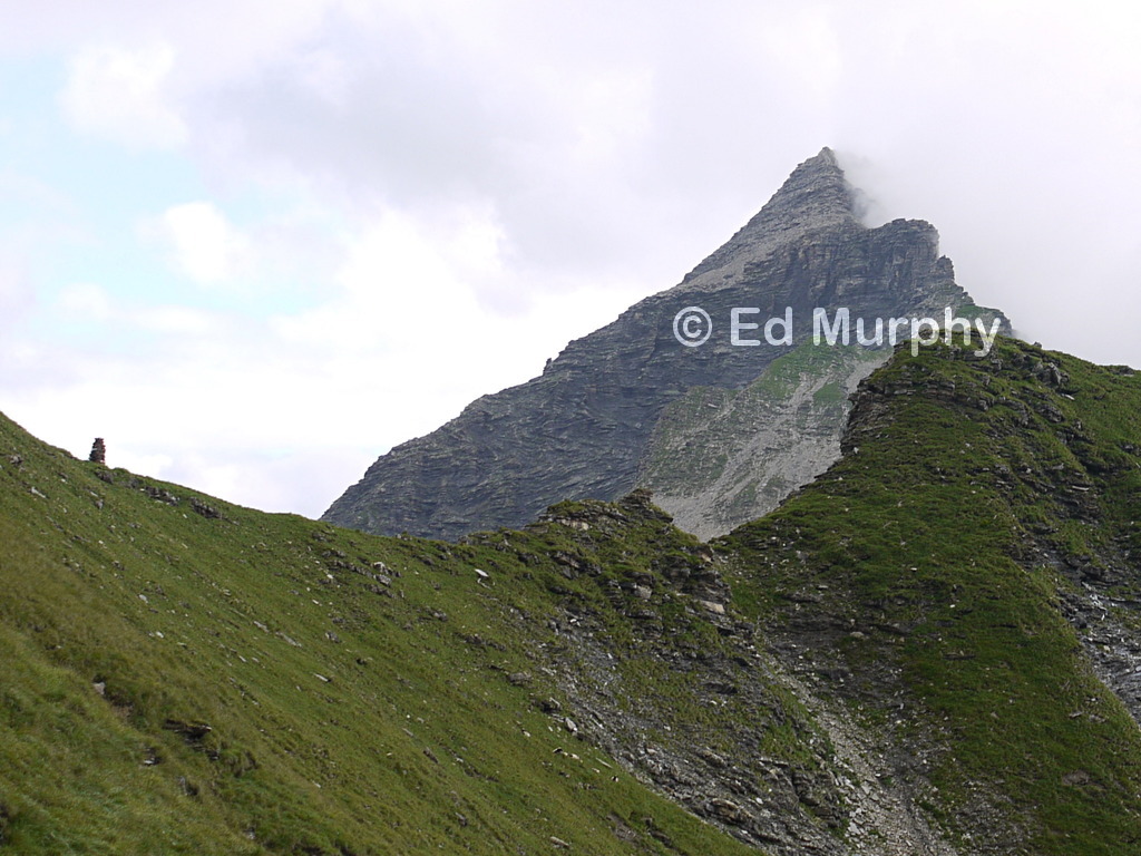 The Furggeli saddle and the Gs&uuml;r summit