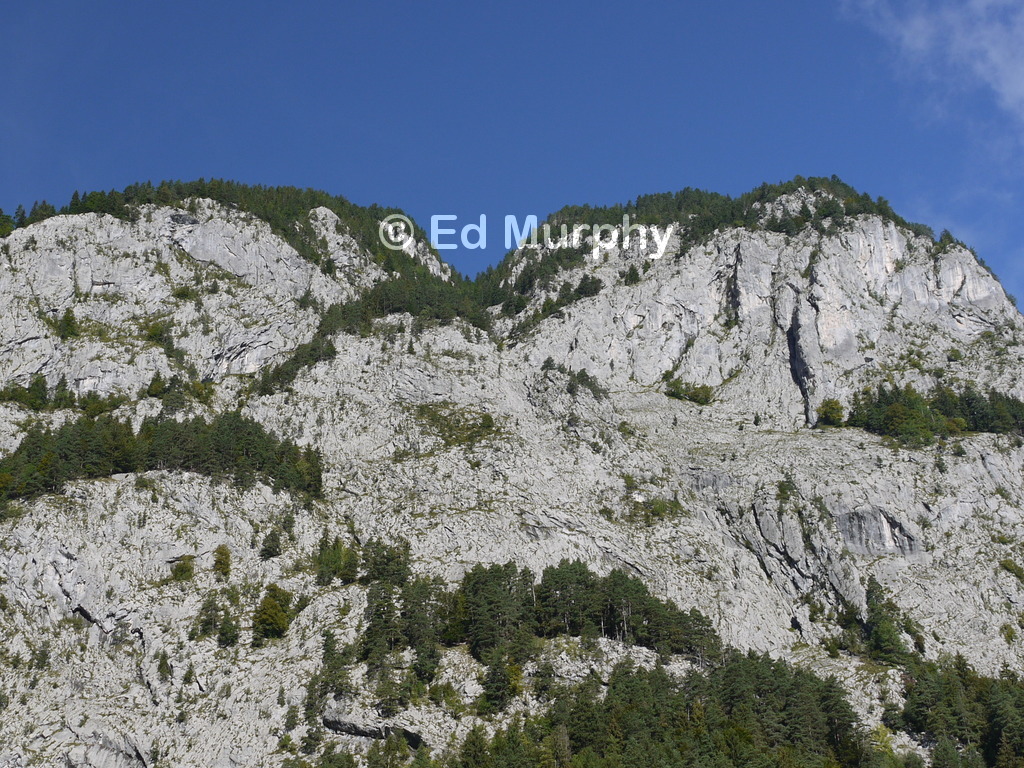 The Simmenfluh from the road into the Simmental