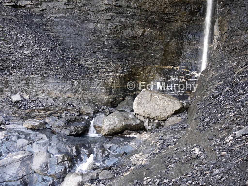 Old stream crossing at the Fr&uuml;nden cliffs, Oeschinensee