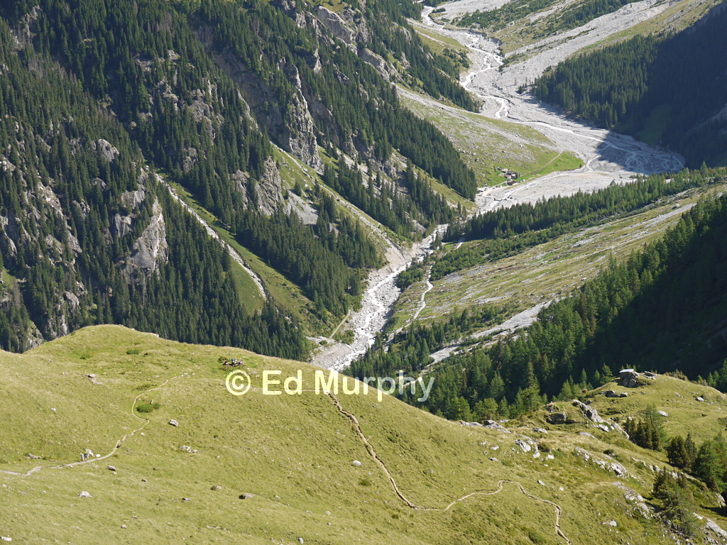 The L&ouml;tschen Pass track above the upper Gastern Valley and the Kander stream