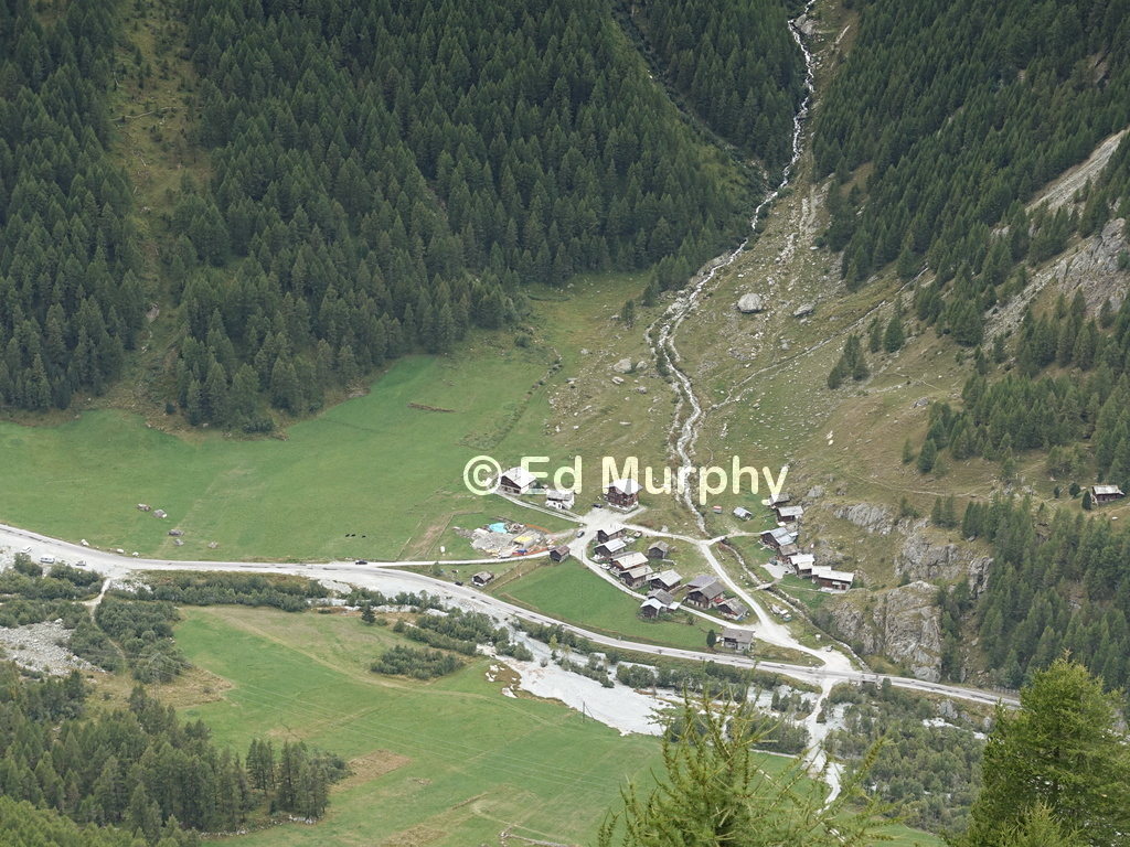 Satarma Hamlet on the road to Arolla