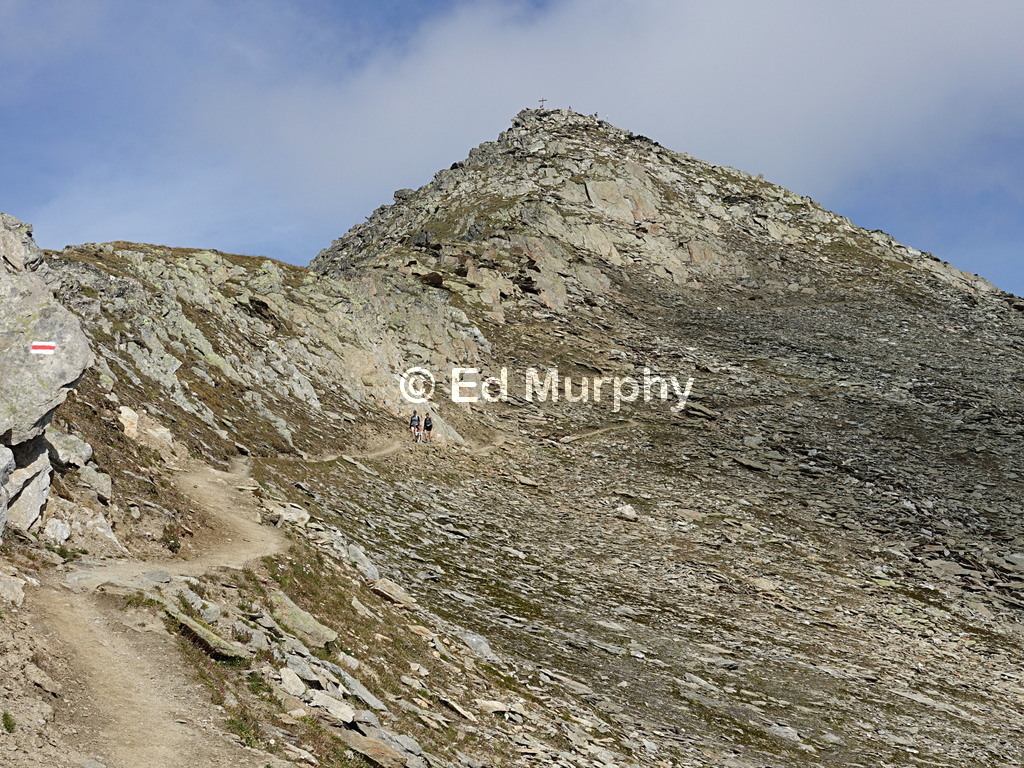 The track approaching the summit of the Sparrhorn