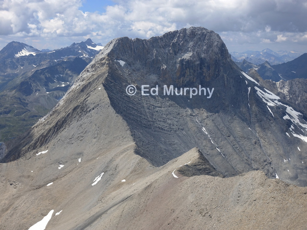 The ridge to Piz &Uuml;ertsch from Piz Blaisun