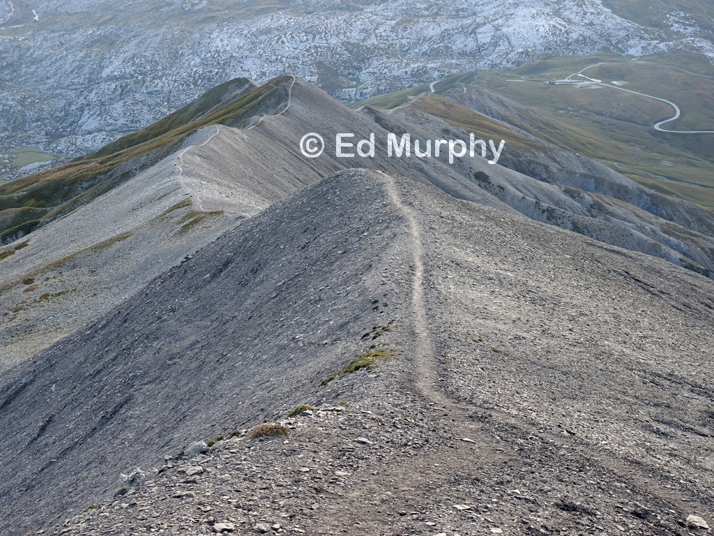 The track over the humps down to the Sanetsch Pass