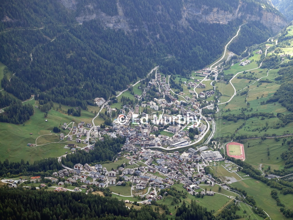 Leukerbad seen from the Plattenhorn Kreuzgipfel