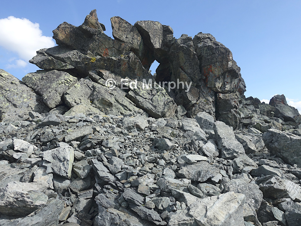 The hollow middle peak of Piz Cotschen
